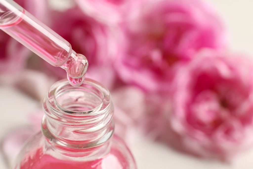 https://www.adopty.live/fr/lemag/wp-content/uploads/2021/10/Fabrication-parfums-1024x683.jpeg